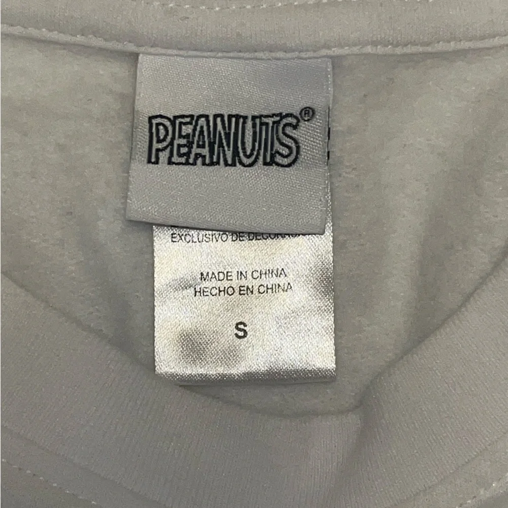 Peanuts Women small set of sweatshirt and short pants white - Picture 9 of 9